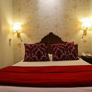 Chambre Budgétée Lit King-Size