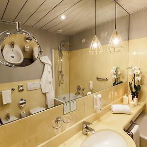 Chambre Standarde Lit Queen-Size