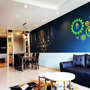 Klcc Amazing Robots Homestay 4Bedrooms