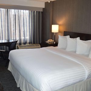 Chambre Lit King-Size avec Accès aux Personnes Handicapées
