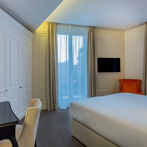 Chambre Double Eiffel Tower