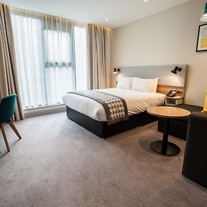 Chambre Standarde Lit King-Size avec Accès aux Personnes Handicapées