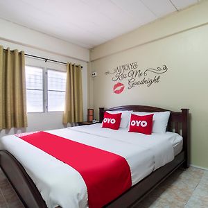 Oyo 838 Aromdee Apartment