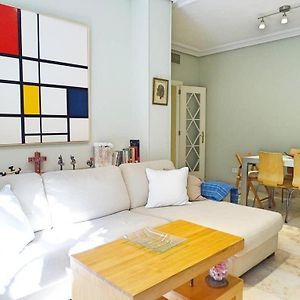 Appartement à 3 Chambres à Coucher