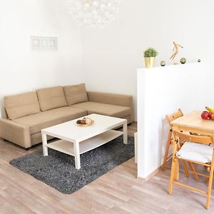 N28 Condo Apartment Next To Andrassy.