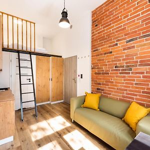 Studio Duplex