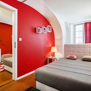 Appartement à 2 Chambres à Coucher