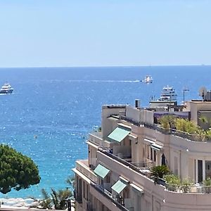 Cannes Croisette Vue Mer