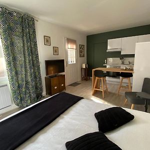 Studio climatisé dans un ancien domaine viticole