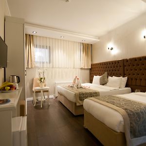 Chambre Triple au Sous-Sol