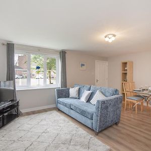 The Nelson - Spacious City Property And Free Parking