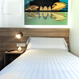 Chambre Simple avec Accès aux Personnes Handicapées