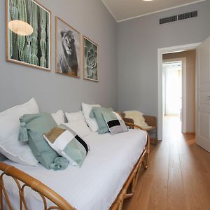 Appartement à 2 Chambres à Coucher