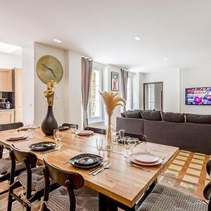 180 Suite Eden, Luxury APT at Sacré Coeur