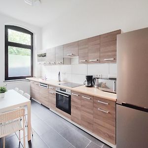 Appartement à 2 Chambres à Coucher
