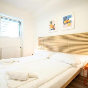 Appartement à 2 Chambres à Coucher
