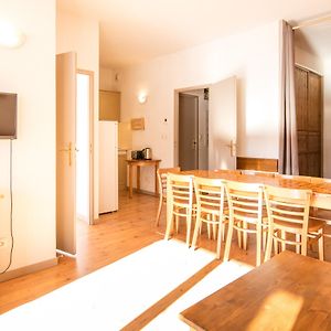 Appartement à 3 Chambres à Coucher