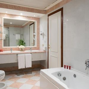 Suite à 1 Chambre à Coucher Lit King-Size