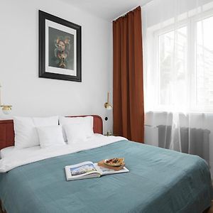 Oomph Warsaw Central Stylish Vintage Apartment