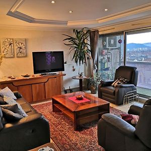 Appartement à 3 Chambres à Coucher