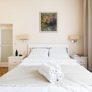 Appartement à 3 Chambres à Coucher