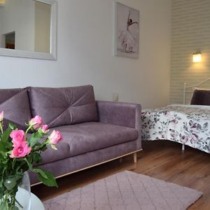 Be My Guest - Krucza Elegant Apartment - Rondo De Gaulle'A Center Of Warsaw Metro Wi-Fi Breakfast