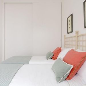 Plaza Nueva 2 Bedrooms & 2 Bathrooms