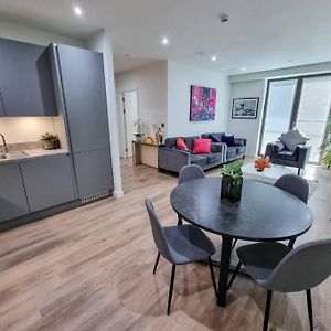 Luxury City Centre Townhouse With Parking