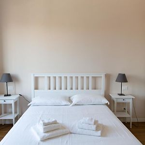 Appartement à 3 Chambres à Coucher