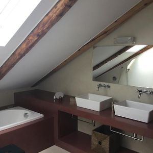 Chambre Mansardée