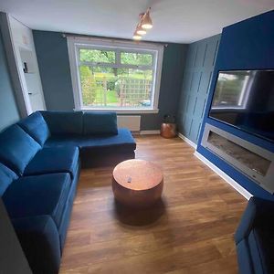 Appartement à 2 Chambres à Coucher
