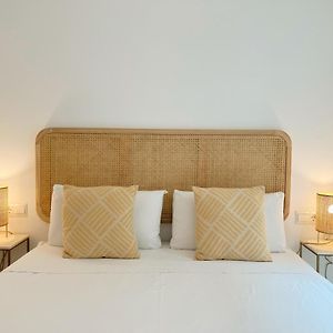 Granados I & Old Town By Ele Apartments