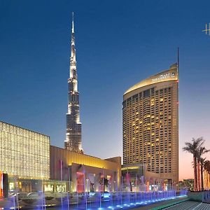 Emaar Fashion Avenue - Formerly Address Dubai Mall Four Apple