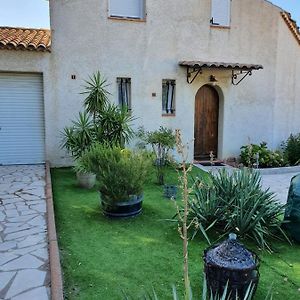 Villa à 3 Chambres à Coucher