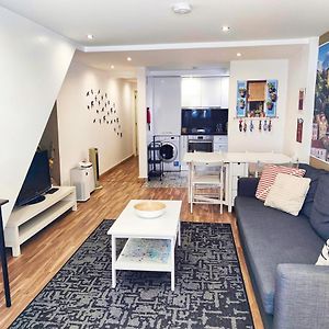 Charming Lisbon 7 By Homeful Homes