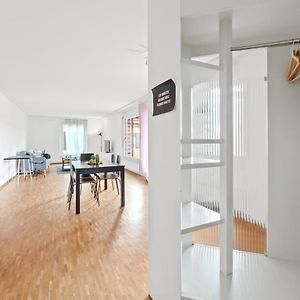 Appartement à 2 Chambres à Coucher
