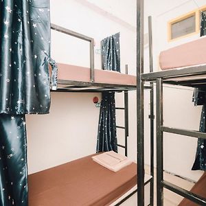 Dormitory Room Mixed