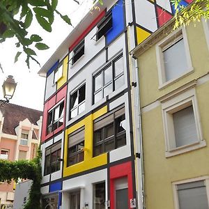 Maison Mondrian