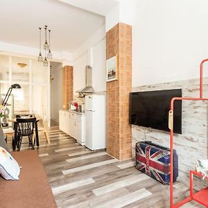 Appartement à 2 Chambres à Coucher