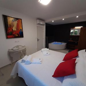 VILLA RASOA chambre LOVE