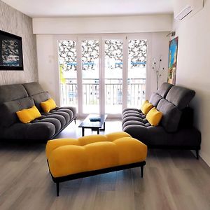 Appartement à 3 Chambres à Coucher