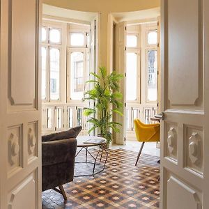 Appartement à 2 Chambres à Coucher