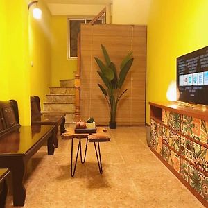 Appartement à 3 Chambres à Coucher