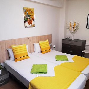 Double Cozy Room. Ruzafa - Perfect Place To Stay