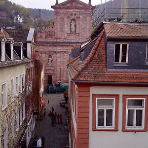 Appartement Confort à 2 Chambres à Coucher au Premier Étage