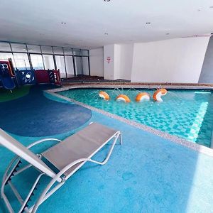 Connected Train 3 Bedrooms - Above Klgateway Mall 14