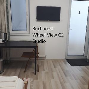 Studio Lit King-Size