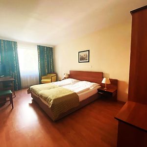 Chambre Lit Queen-Size
