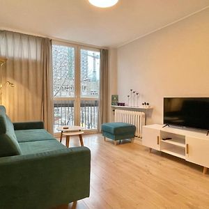 Apartament Przy Atrium, Stacja Metra Rondo Onz