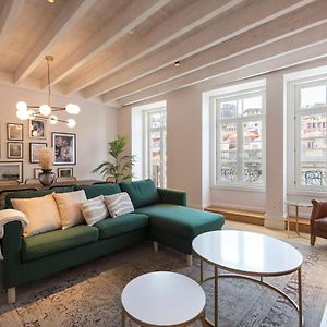 Appartement à 3 Chambres à Coucher